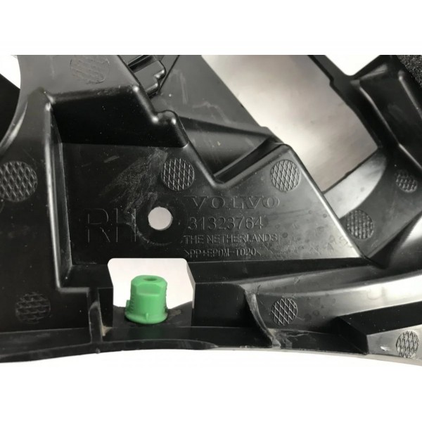 Suporte Parachoque Traseiro Direito Volvo Xc60 T5 T6 2015