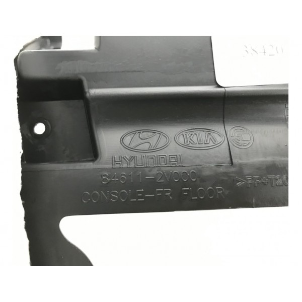 Console Central Hyundai Veloster 1.6 16v 2013 Original 38420