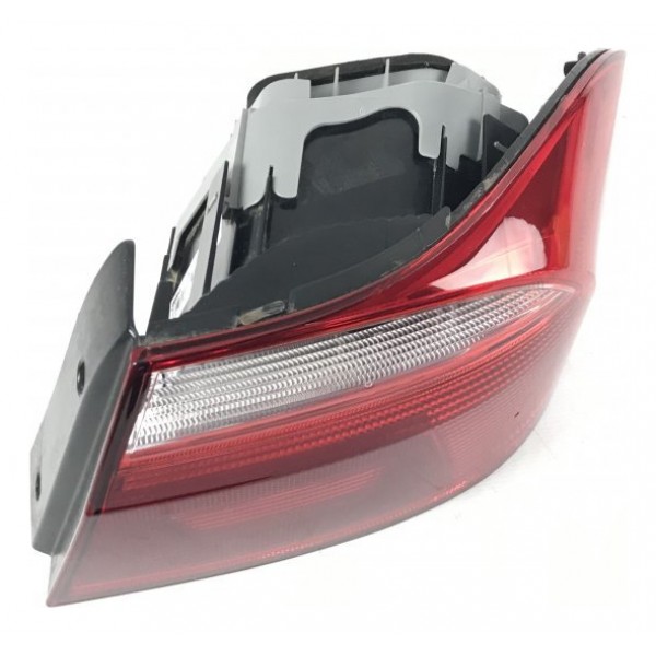 Lanterna Traseira Direita Voyage 2020 Original 25069