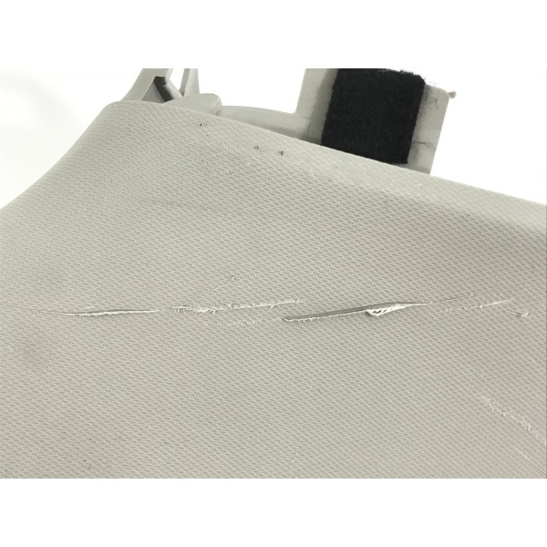 Coluna Dianteiro Direito Toro 17 18 19 20 21 22 2023 Detalhe