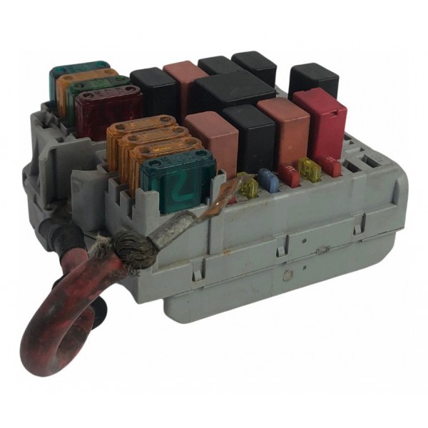 Caixa De Fusível Fiat Linea Absolute 1.9 16v 2010