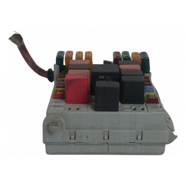 Caixa De Fusível Fiat Linea Absolute 1.9 16v 2010