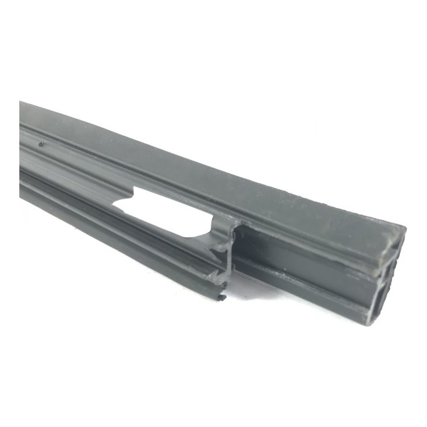 Canaleta Interna Traseira Esquerda Corolla Altis Hybrid 2020