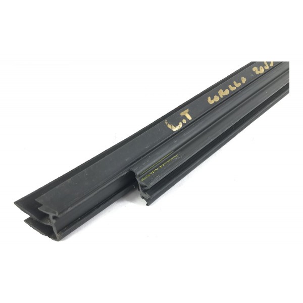 Canaleta Interna Traseira Esquerda Corolla Altis Hybrid 2020