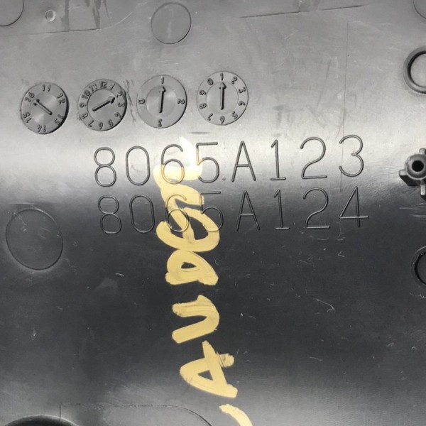 Moldura Coluna Volante Inferior Outlander 2.0 2014 A 2020