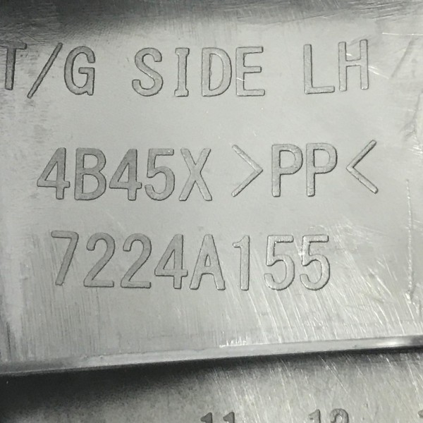 Acabamento Interno Esquerdo Tampa Traseira Outlander 2019