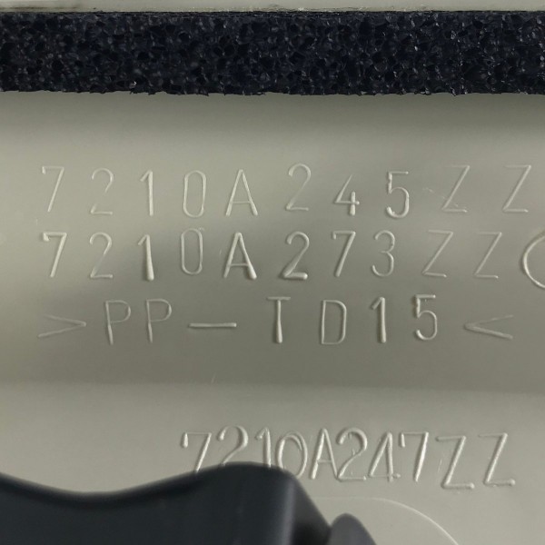 Moldura Coluna Dianteira Esquerda Outlander 2.0 2014 A 2020