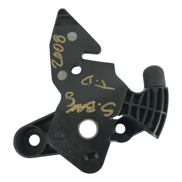 Trava Banco Traseiro Direito Peugeot 2008 208 Citroen C3 C4