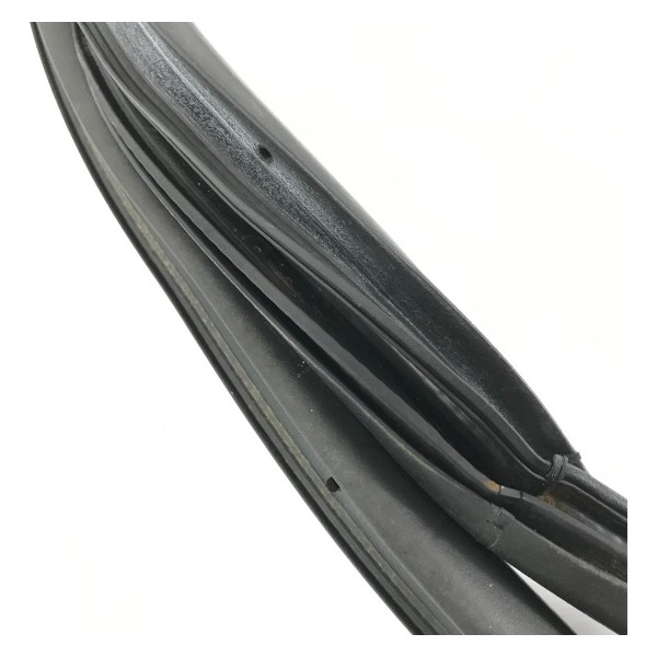 Borracha Vedação Traseira Direita Peugeot 2008 2017 18 2019