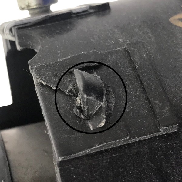 Farol De Milha Direito Subaru Forester 2.5 2012 C/detalhe