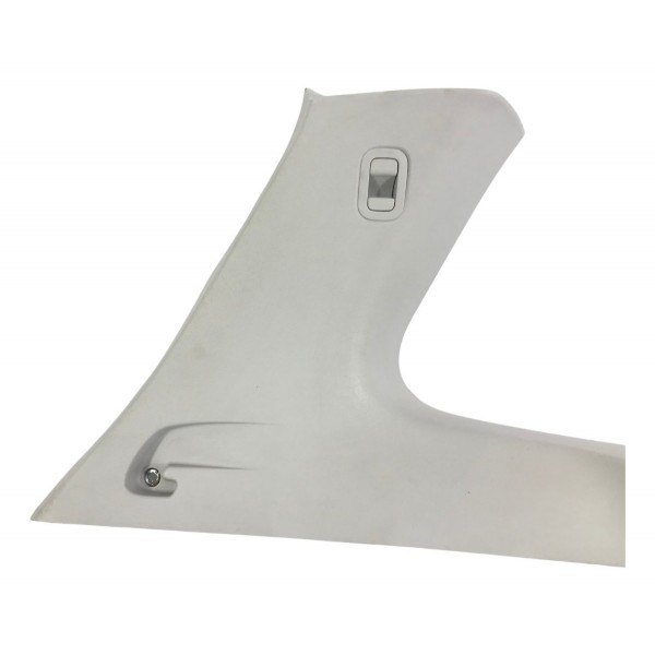 Acabamento Coluna Traseira Esquerda Subaru Forester 2.5 2012