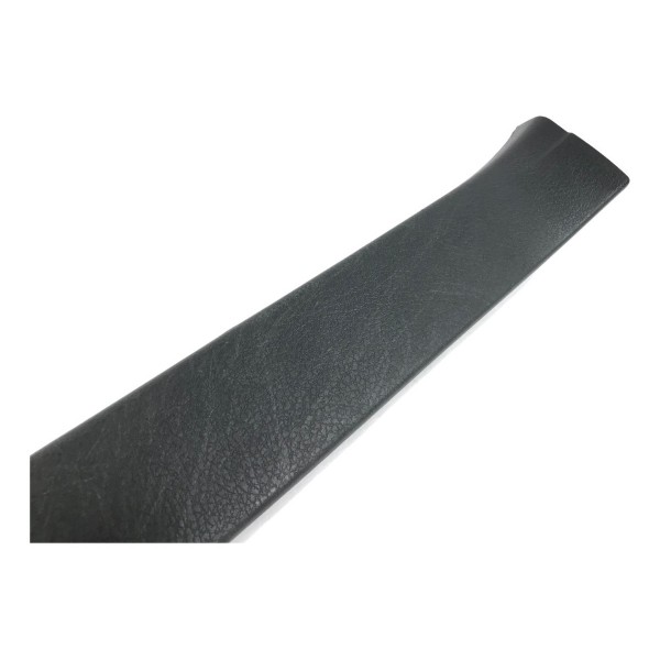 Soleira Porta Dianteira Direita Subaru Forester 2010 11 2012