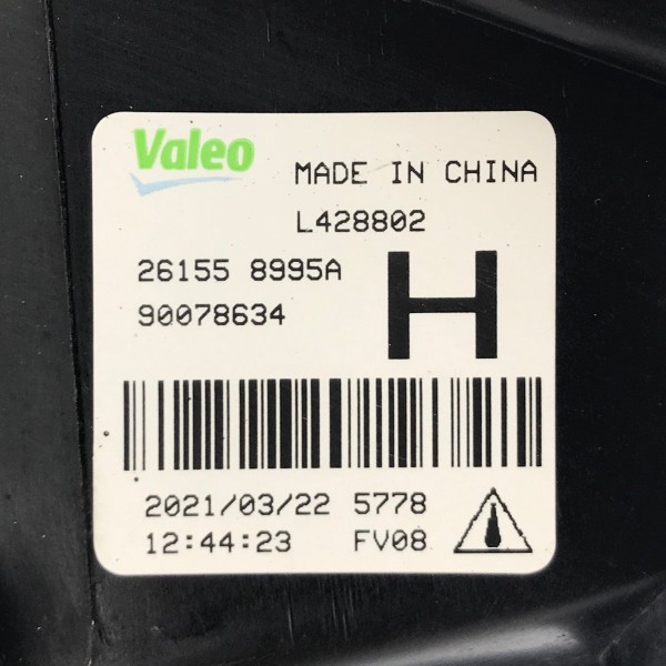 Farol Milha Esquerdo Nissan Kicks 2016 A 2021 Recuperado