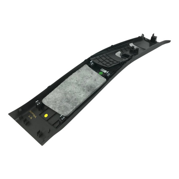 Acabamento Coluna Central Esquerda Gm Montana 2023 2024 2025