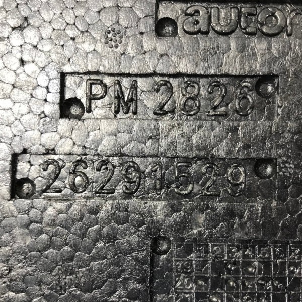 Isopor Assoalho Dianteiro Esquerdo Gm Montana Tracker 2024