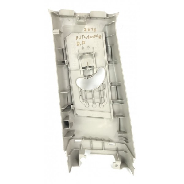 Acabamento Coluna Central Direita Outlander 2015