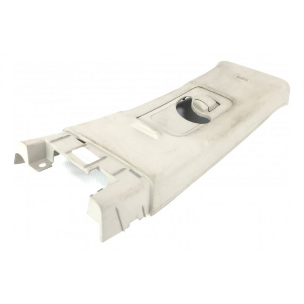 Acabamento Coluna Central Direita Outlander 2015