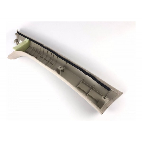 Acabamento Coluna Dianteira Esquerda Outlander 2018