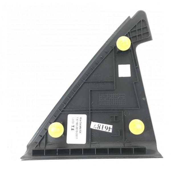 Acabamento Porta Traseira Esquerda Kia Cerato Sx 1.6 2011