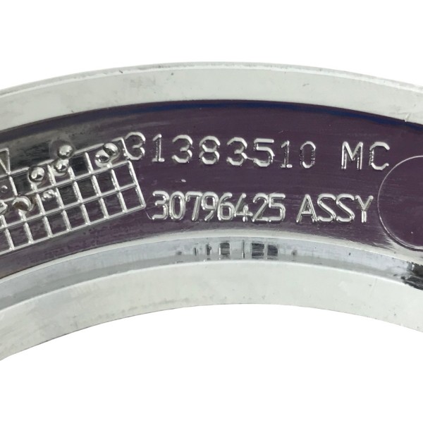 Emblema Grade Dianteira Volvo Xc60 T5 2012 13 14 15 16 2017