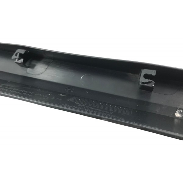 Spoiler Lateral Esquerdo Gm Montana 2023 2024 2025 C/detalhe