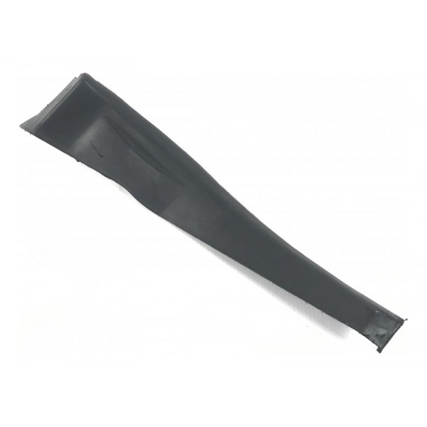 Moldura Acabamento Churrasqueira Direito Gm Onix Prisma