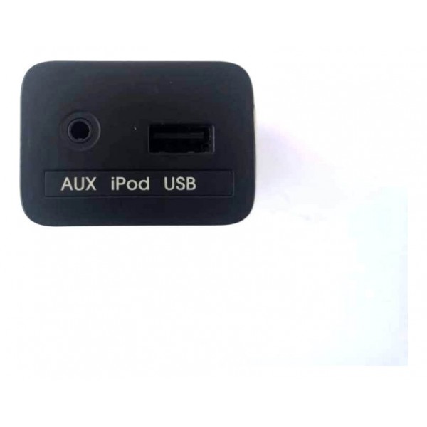 Tomada 12v Usb Ipood C/auxiliar  Kia Cerato 2010