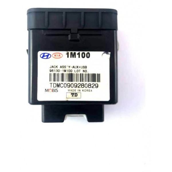 Tomada 12v Usb Ipood C/auxiliar  Kia Cerato 2010