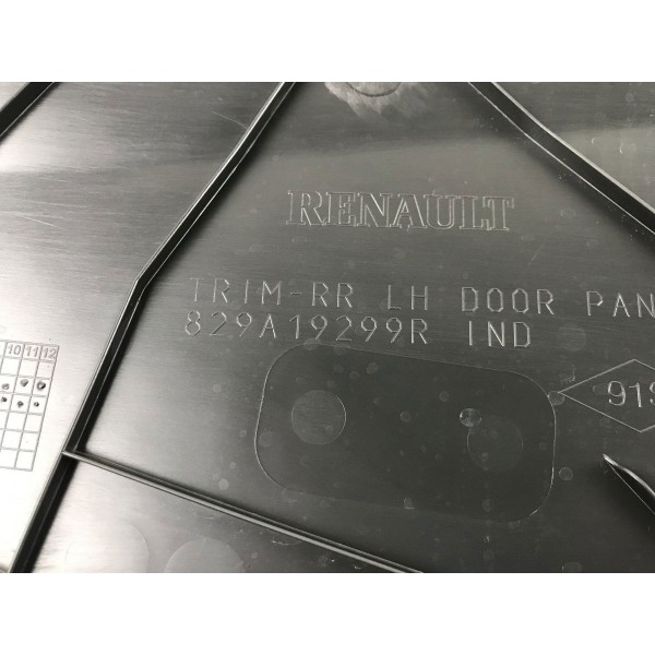 Forro De Porta Traseira Esquerda Kwid Intense 2019 (36530)