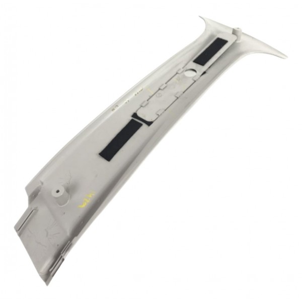 Acabamento Coluna Superior Direita Chevrolet Celta 2013 2014