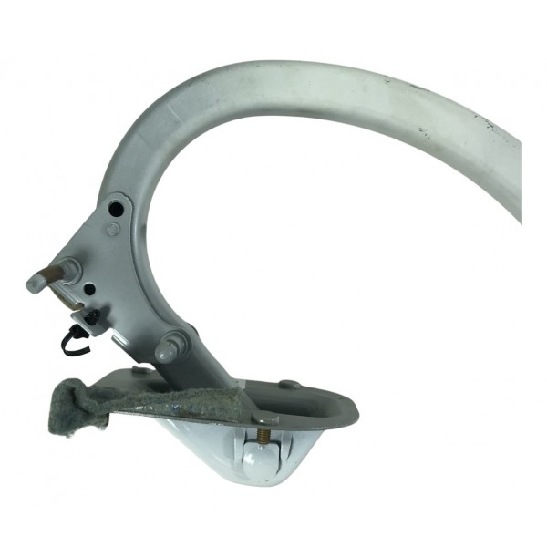 Dobradiça Direita Porta Malas Bmw Serie 5 528i 2.0 2013 2014