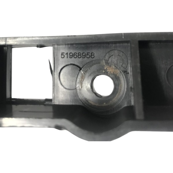 Guia Parachoque Traseiro Direito Fiat Toro 2021 2022 2023