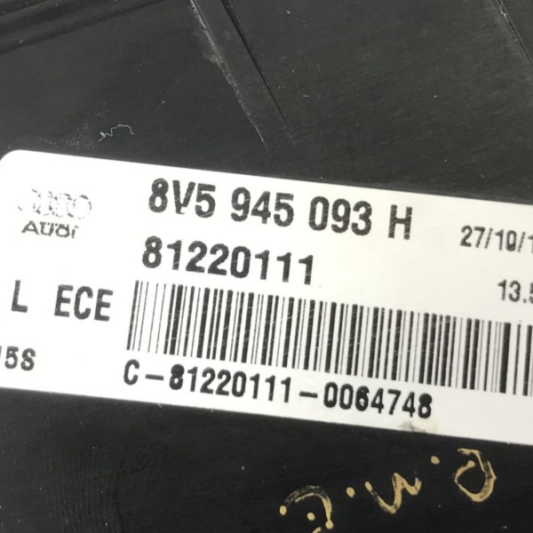 Lanterna Tampa Traseira Esquerda Audi A3 1.4 2014 2015 2016