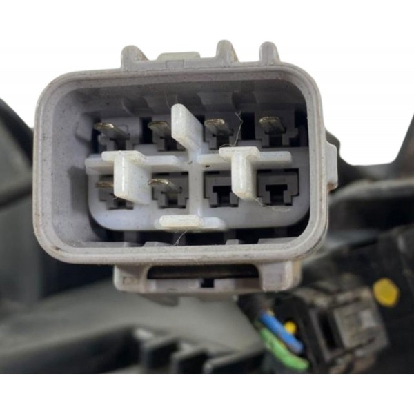 Farol Direito Outlander 2016 À 2021 Retirada Peças