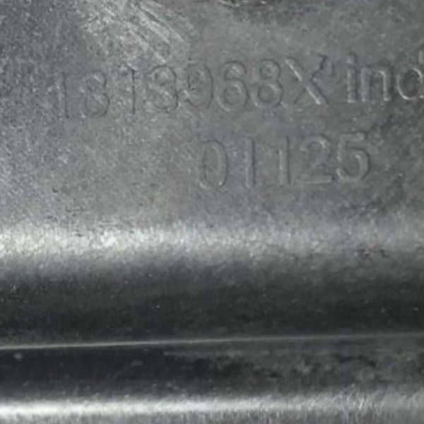 Guia Parachoque Traseiro Direito Fiat Toro 2016 2017 A 2022