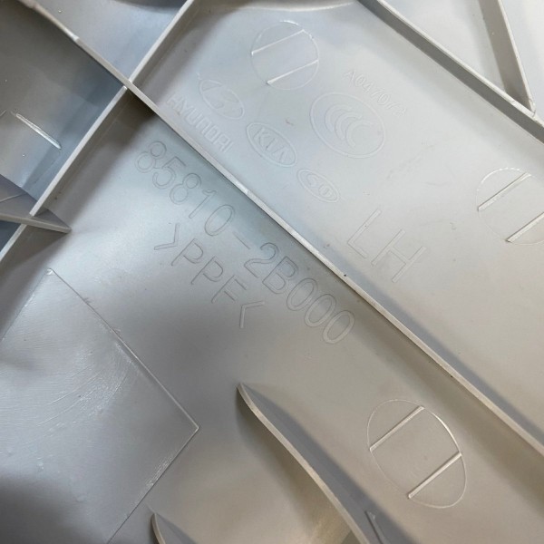 Moldura Coluna Dianteira Esquerda Hyundai Santa Fe 2010 2011